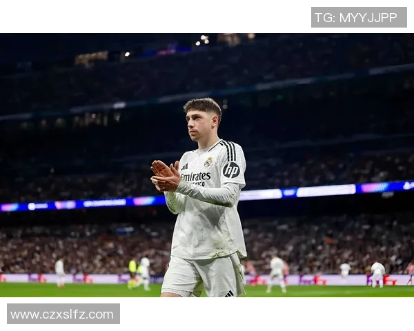 足球明星壁纸合照展现球场魅力与友谊的完美瞬间 足球明星壁纸合照展现球场魅力与友谊的完美瞬间